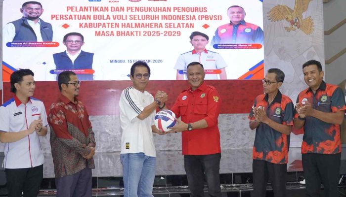 Pelantikan PBVSI Halsel, Wali Kota Tidore Gaungkan Sinergi dan Ambisi Emas Porprov