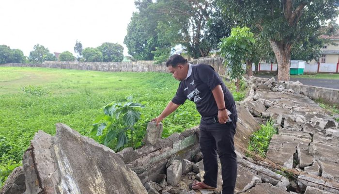 Pagar Stadion Marimoi Ambruk, Ketua Komisi III DPRD Tidore Turun Tangan