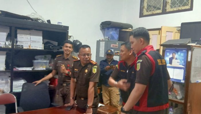 Dana Hibah Rp16 Miliar Disorot, Kantor KPU Tidore Digeledah Kejari
