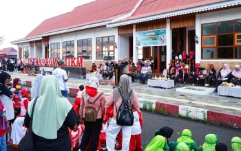 Gebyar Senam Anak Meriahkan Hardiknas 2026 di Pantai Tugulufa, Bunda PAUD Tidore Tekankan Peran Guru dan Orang Tua