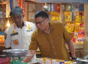 Antisipasi Lonjakan Harga, Sekda Tidore Blusukan ke Pasar Gosalaha dan Gudang Sembako