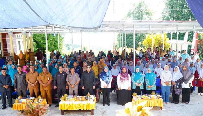 Wawali Tidore Launching Sekolah Lansia Pelangi Senja, Dorong Lansia Tetap Berdaya dan Jadi Inspirasi Generasi Muda
