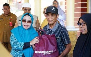50 Paket Nutrisi untuk Lansia Gubukusuma, Semangat Pelangi Senja Terus Menyala